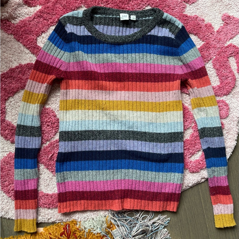 Y2K women’s GAP sweater